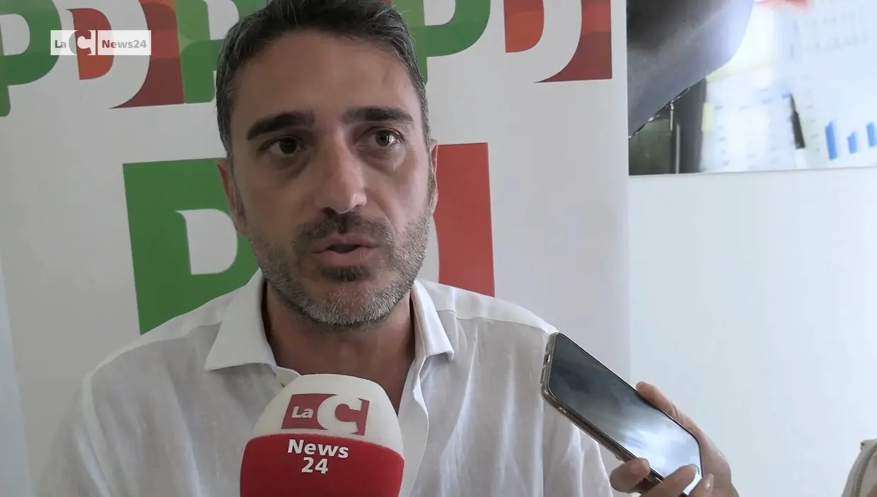 Irto convoca il Pd e dice sì a Tridico