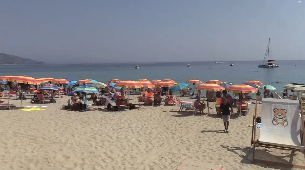 Soverato tra le mete turistiche calabresi più gettonate: «Mare stupendo e grande accoglienza, torneremo»