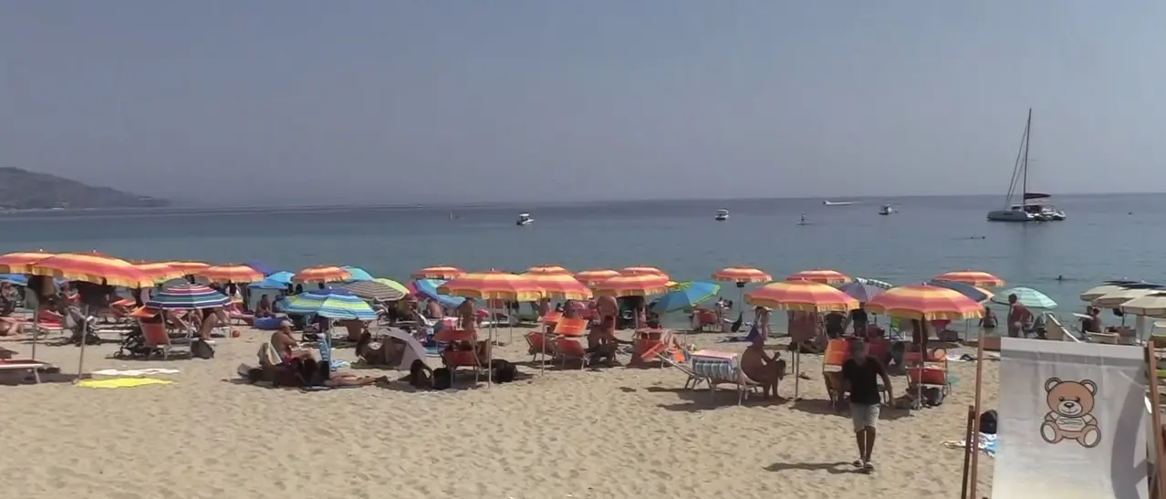 Soverato tra le mete turistiche calabresi più gettonate: «Mare stupendo e grande accoglienza, torneremo»