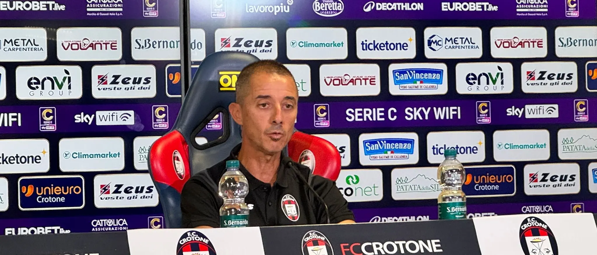 Verso Crotone –\u00A0Benevento, Longo: «Troppo presto per confronti, ma pronti a crescere»\n