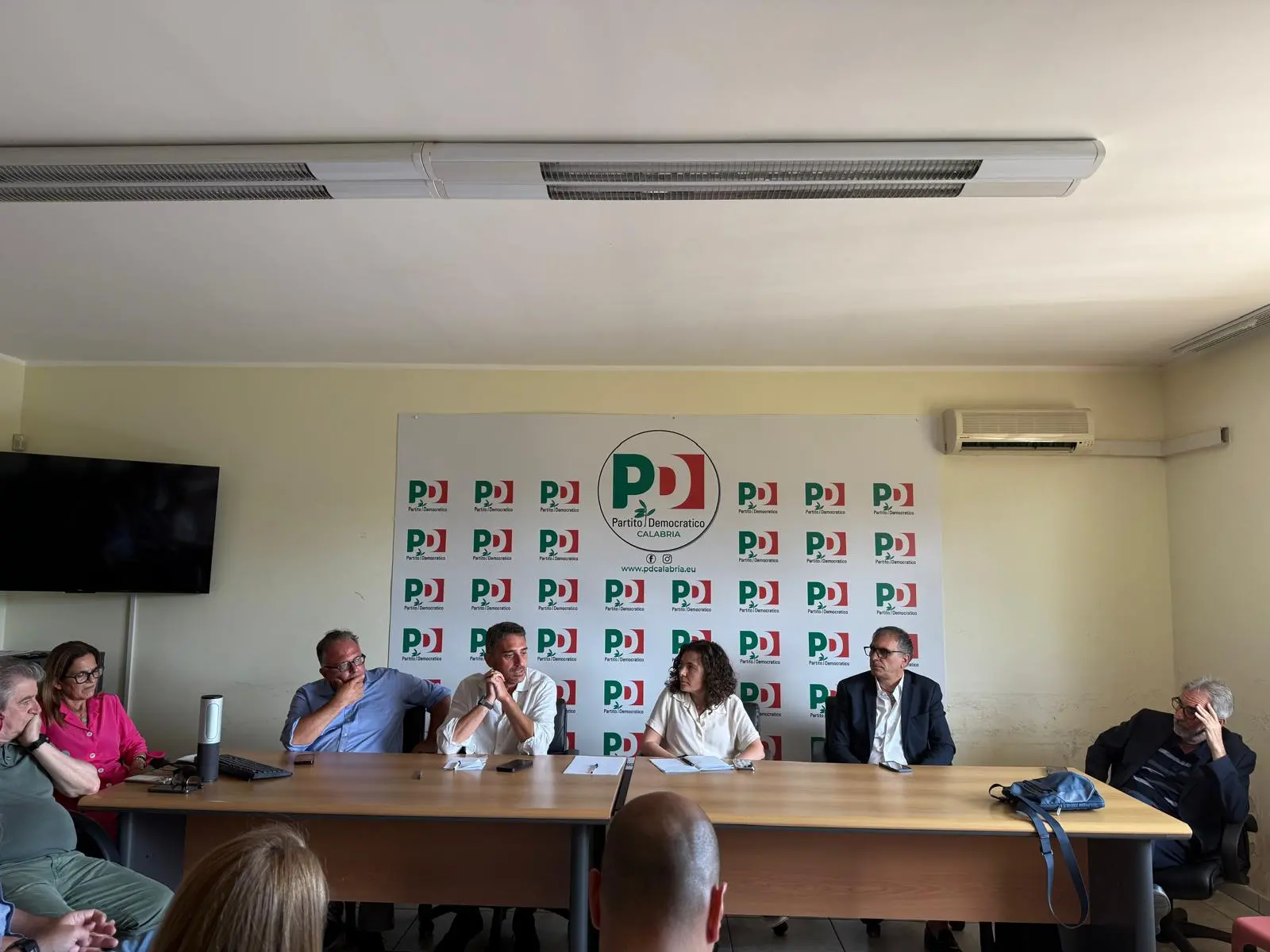 Regionali,\u00A0le 12 forze del campo largo ufficializzano la candidatura di Tridico: parte la sfida al centrodestra di Occhiuto\n