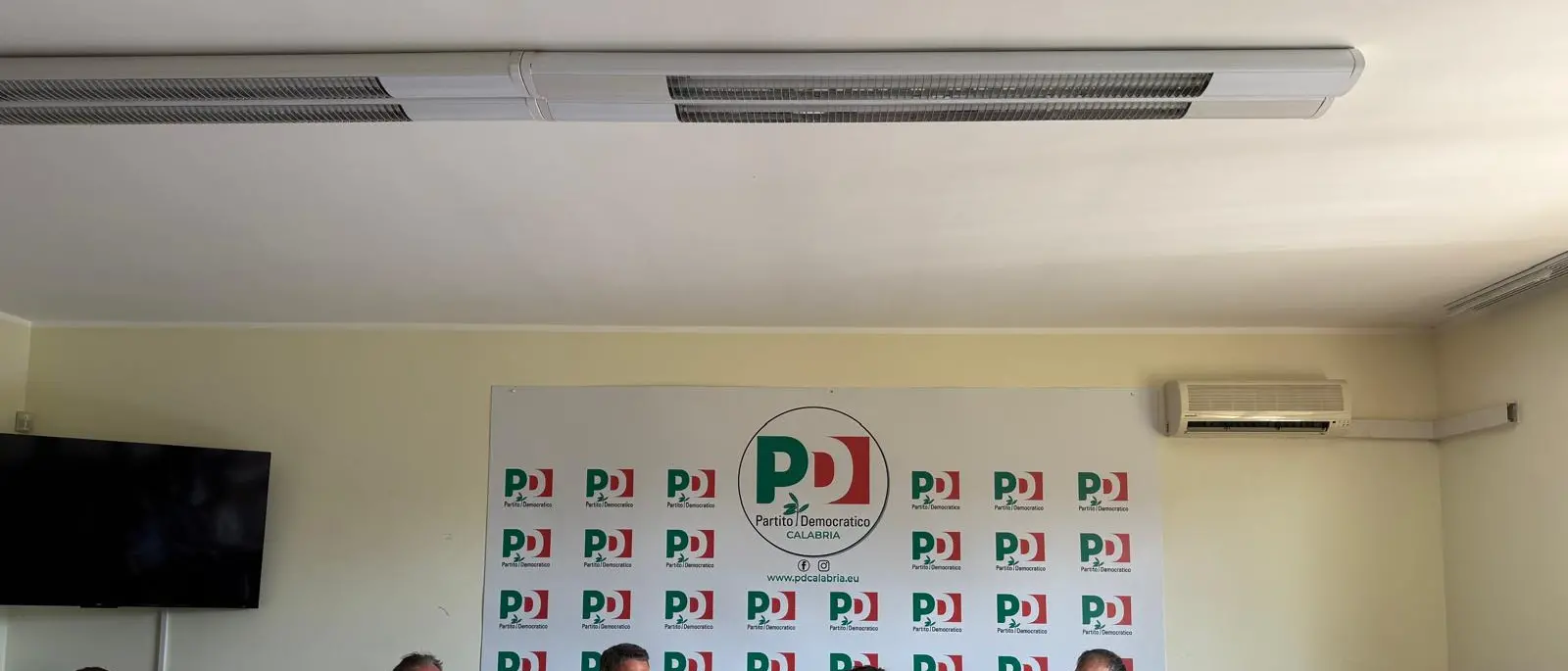 Regionali,\u00A0le 12 forze del campo largo ufficializzano la candidatura di Tridico: parte la sfida al centrodestra di Occhiuto\n
