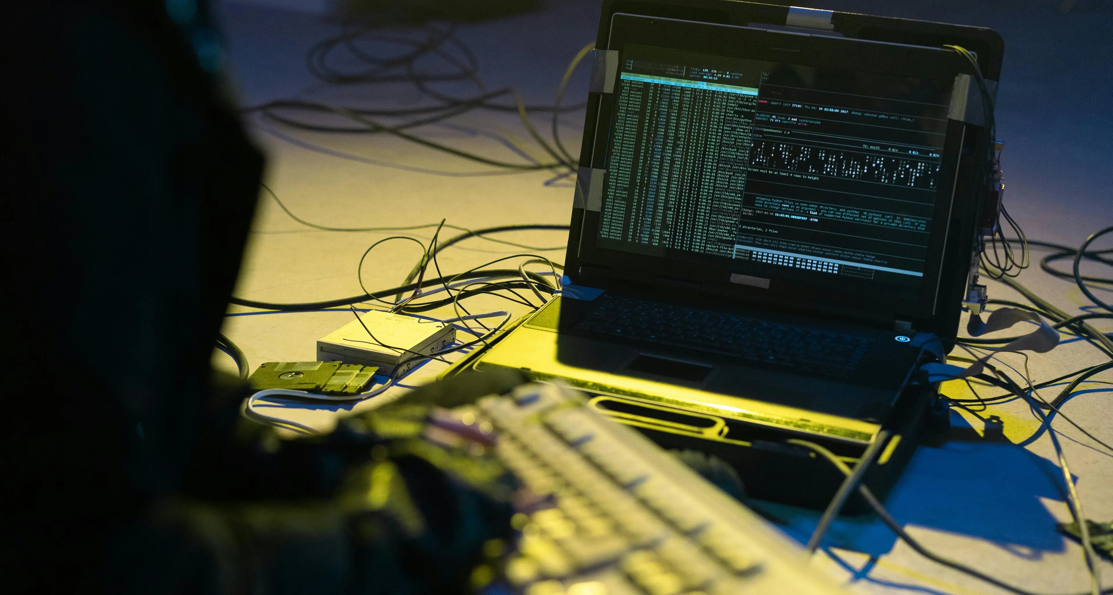 Italia sotto assedio digitale: 247 attacchi hacker, rubati (e rivenduti sul dark web)\u00A090mila documenti negli hotel\n
