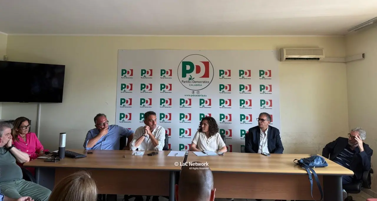 «Con Tridico inizia la sfida per il riscatto della Calabria»: le voci del campo larghissimo dopo l’ok alla candidatura 
