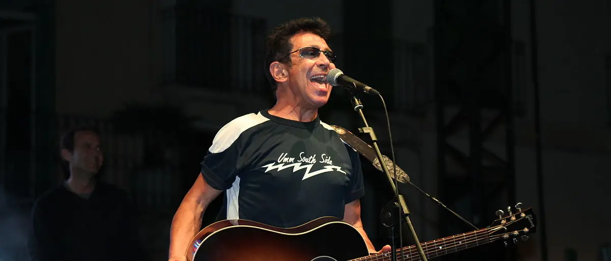 Annullato per motivi di salute il concerto di Edoardo Bennato a Borgia in programma martedì 26 agosto\n