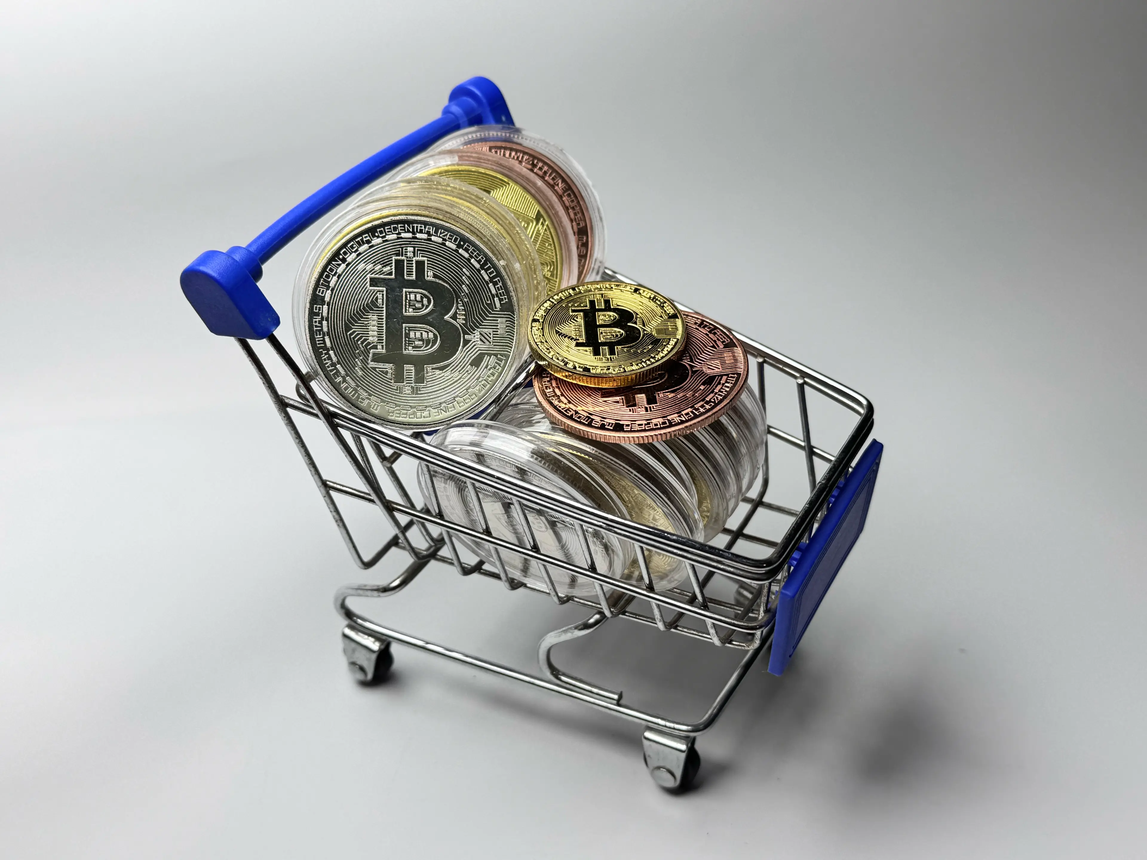 Appalti, corruzione e Bitcoin: il metodo della ’ndrangheta per dominare i fondi pubblici e il nuovo fronte digitale\n