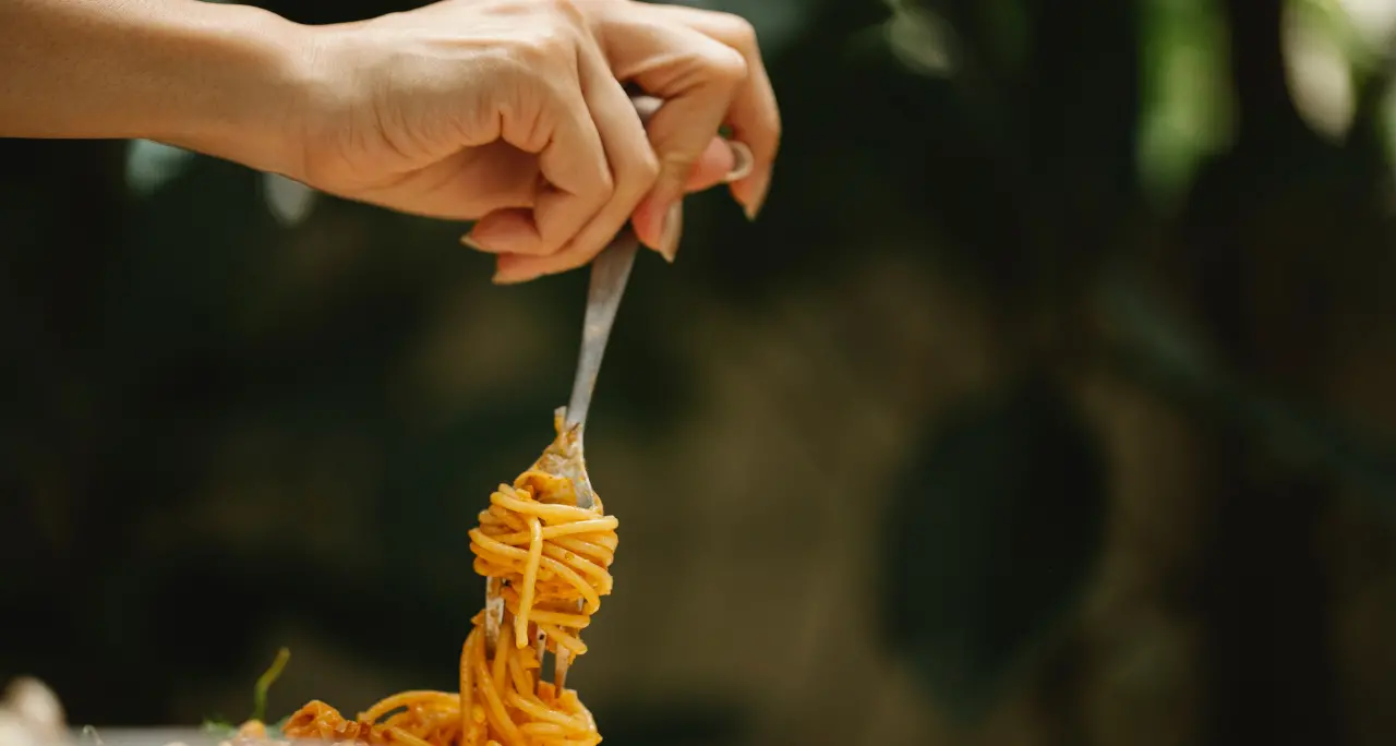 Nicotera, 30 intossicati nel Vibonese dopo un pranzo in un villaggio turistico: indagano i Nas
