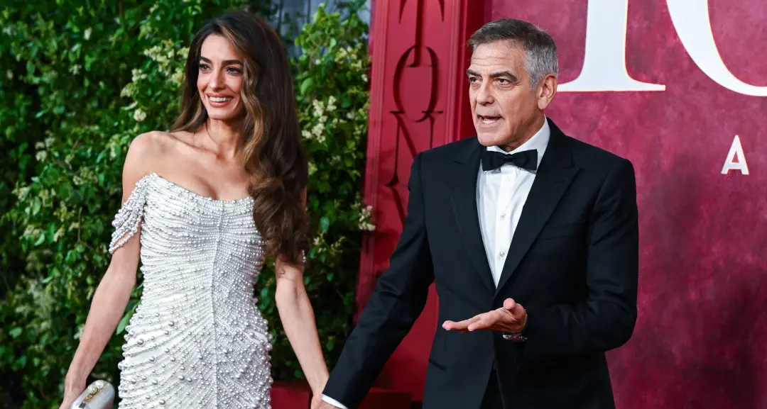 Mostra del cinema di Venezia: Sorrentino apre, Clooney chiude, cinque italiani in gara e una parata di star da Julia Roberts a Cate Blanchett\n