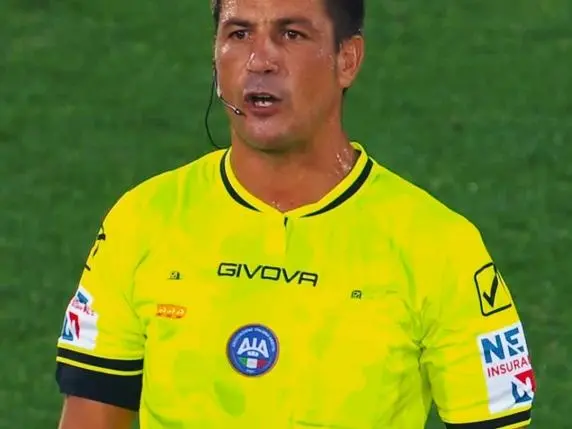 «Gol annullato per fuorigioco», Como-Lazio nella storia: arbitro Manganiello spiega ai tifosi