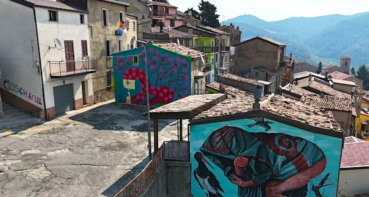 Nuovi murales al Cuschinu: San Giovanni in Fiore punta sulla rigenerazione artistica\n