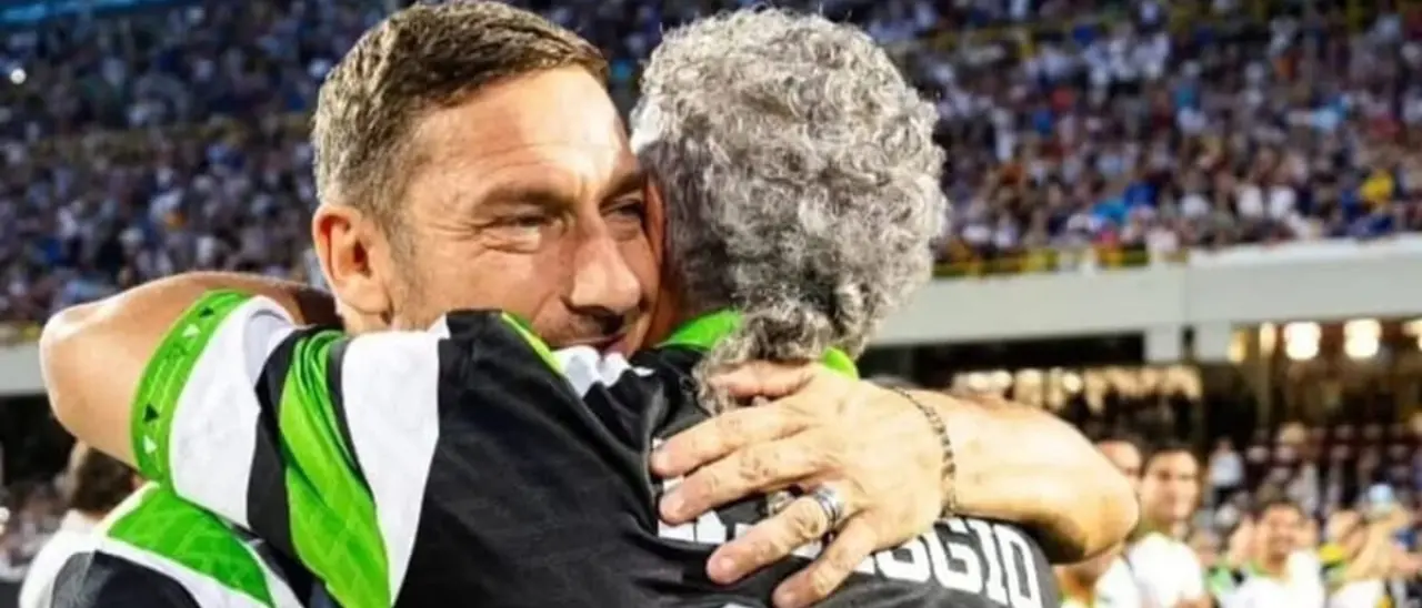 Operazione Nostalgia in Calabria, Baggio e Totti pronti a far brillare il Granillo di Reggio\n