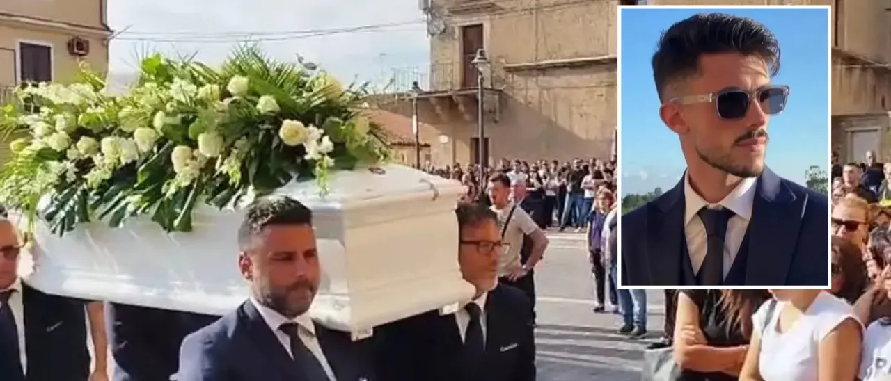 A Isola i funerali\u00A0di Filippo Verterame morto dopo una rissa:\u00A0«Basta violenza, prendiamo le distanze da questo modo di vivere»