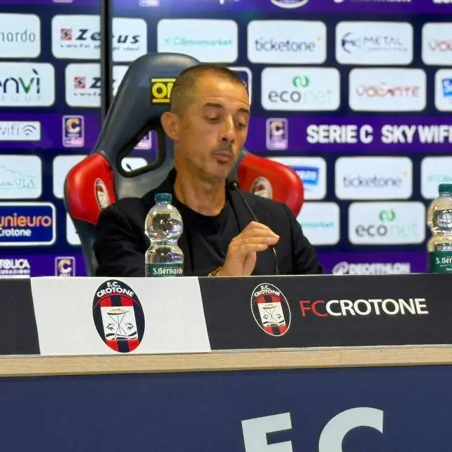 Crotone-Benevento 1-2, Longo: «Gli errori iniziali hanno condizionato la gara»\n