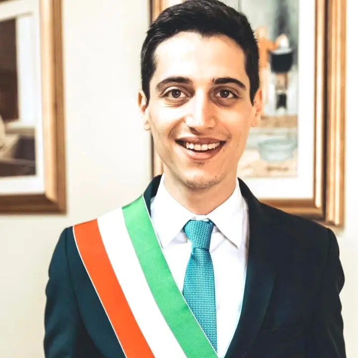 Turismo lento e smart working per combattere lo spopolamento, la ricetta del giovane sindaco di\u00A0San Mango d’Aquino\n
