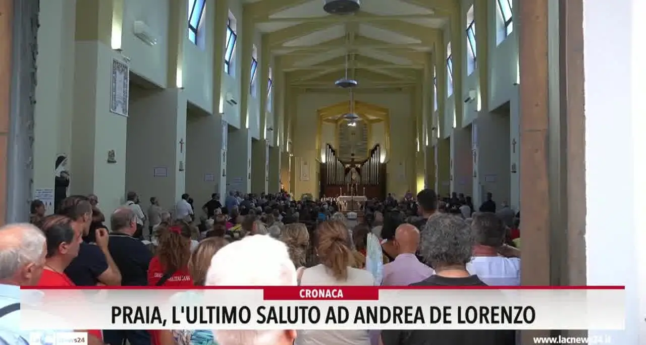 Praia a Mare, l'ultimo saluto ad Andrea De Lorenzo