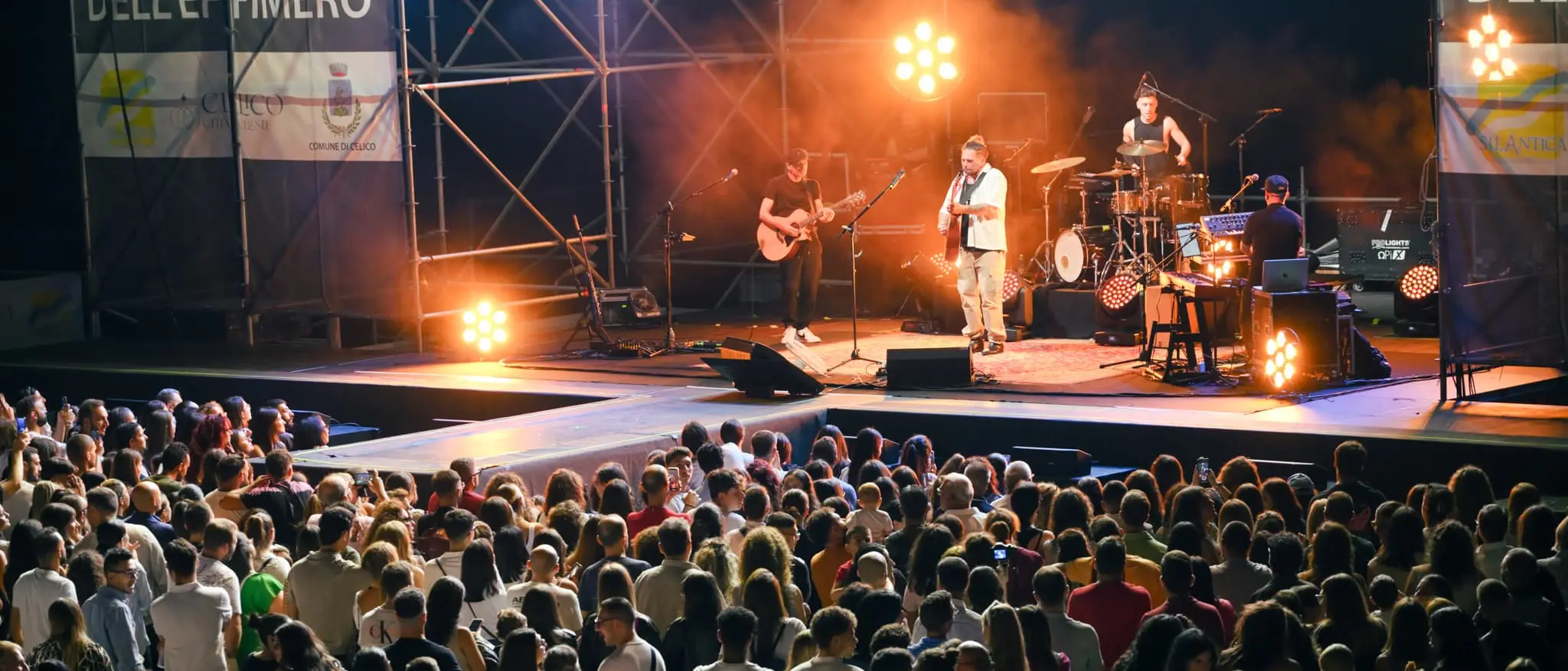 Celico celebra il Festival dell’Effimero: cinque giorni di musica, incontri e spettacoli tra arte, cultura e partecipazione\n