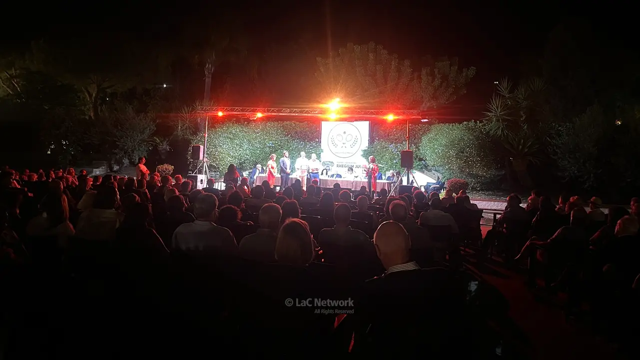 Dal Portogallo e dal Vietnam fino alla Calabria per il premio “Casile”: ospiti del Rhegium Julii\u00A0i poeti Josè Manuel De Vasconcelos e\u00A0Kieu Bich Hau\n