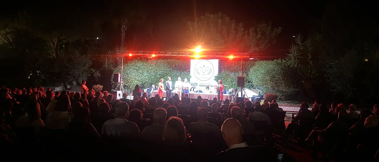 Dal Portogallo e dal Vietnam fino alla Calabria per il premio “Casile”: ospiti del Rhegium Julii\u00A0i poeti Josè Manuel De Vasconcelos e\u00A0Kieu Bich Hau\n