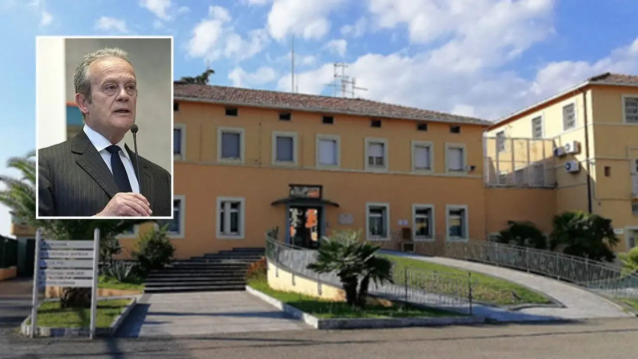 Plexiglass nelle celle del carcere di Cosenza, Antoniozzi: «Informerò il sottosegretario Delmastro»\n