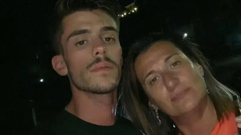Isola Capo Rizzuto, l’appello della madre di Filippo Verterame: «È il momento di lottare per la legalità»\n