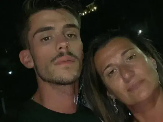 Isola Capo Rizzuto, l’appello della madre di Filippo Verterame: «È il momento di lottare per la legalità»
