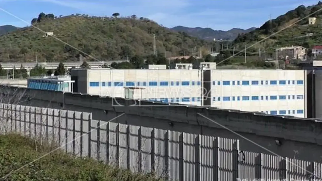 Delmastro a Catanzaro, polemiche in carcere: «Dimenticato il ruolo\u00A0dei professionisti che mandano avanti il sistema»\n