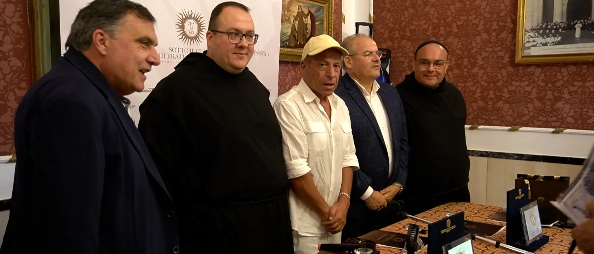 Eccellenze calabresi, al via la prima edizione del Premio San Francesco di Paola: i\u00A0riconoscimenti “firmati” dal maestro orafo Affidato\n