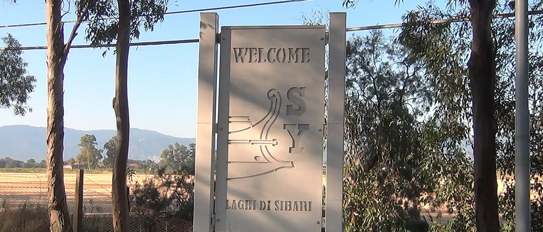 Incidente ai Laghi di Sibari,\u00A0donna travolta da una moto: portata in gravi condizioni all’ospedale di Cosenza