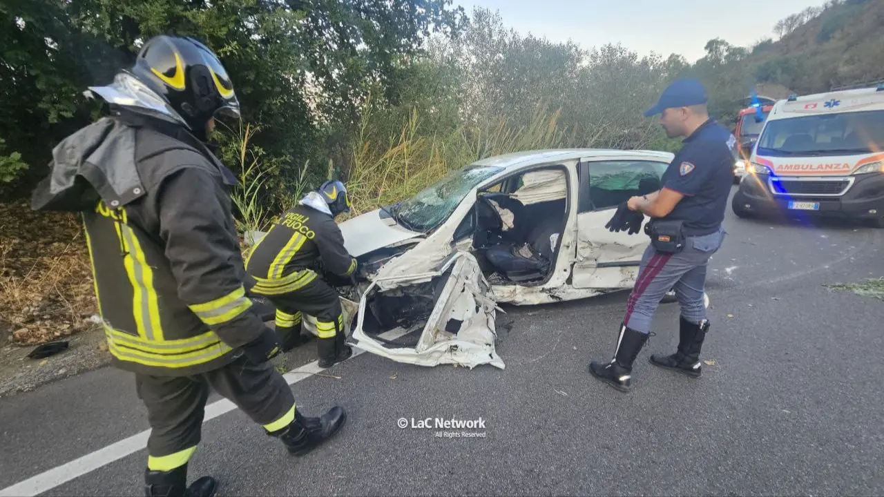 Incidente stradale nei pressi di Caccuri, tre feriti di cui uno in gravi condizioni
