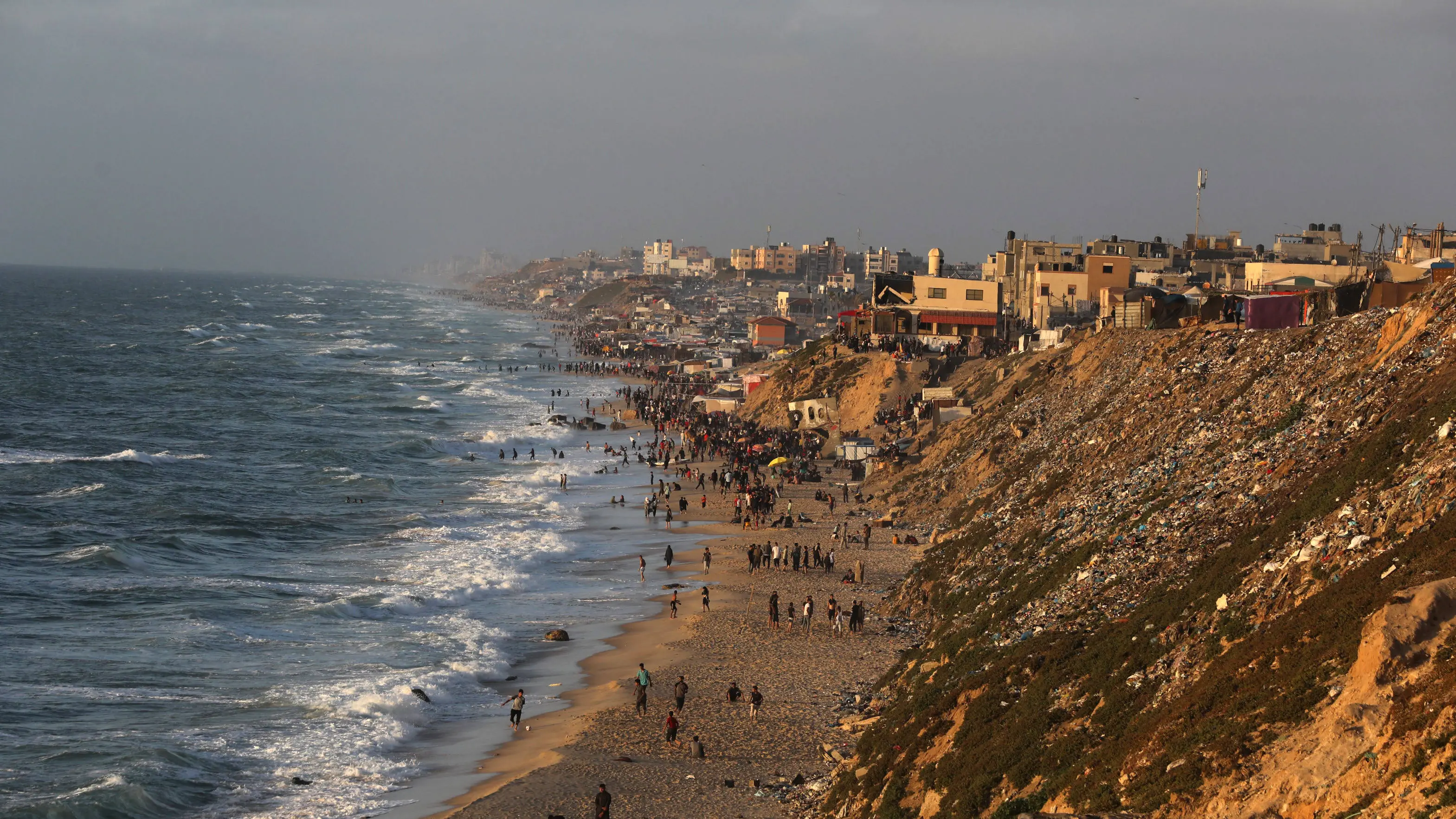 <p>Striscia di Gaza</p>\\n , Omar Ashtawy  apaimages/SIPA