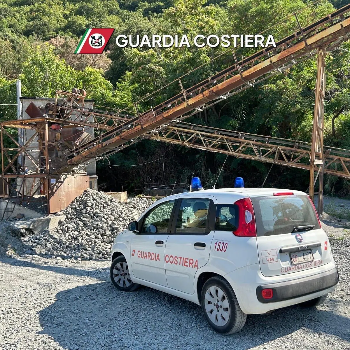 Acque reflue nel Savuto e deposito di rifiuti (anche pericolosi) incontrollato: sequestrata azienda a Nocera
