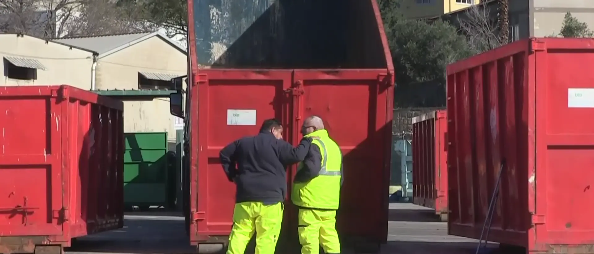 Catanzaro, pronto il nuovo bando rifiuti da 90 milioni ma il “rischio” Arrical può\u00A0azzerare tutto\n