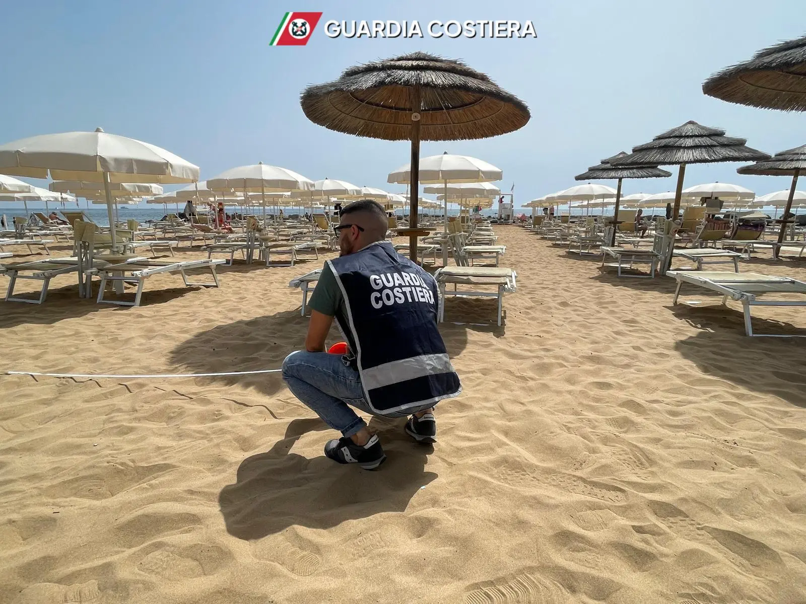 Isola Capo Rizzuto, rimossi 198 ombrelloni abusivi\n