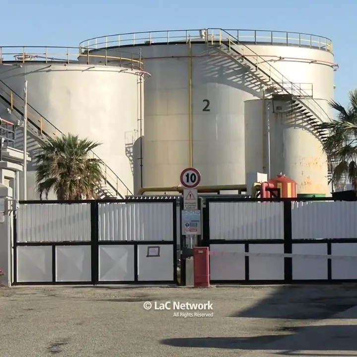 Vibo Marina, il sindaco Romeo al tavolo sui depositi petroliferi: «No a proroghe, avanti con il trasferimento»\n
