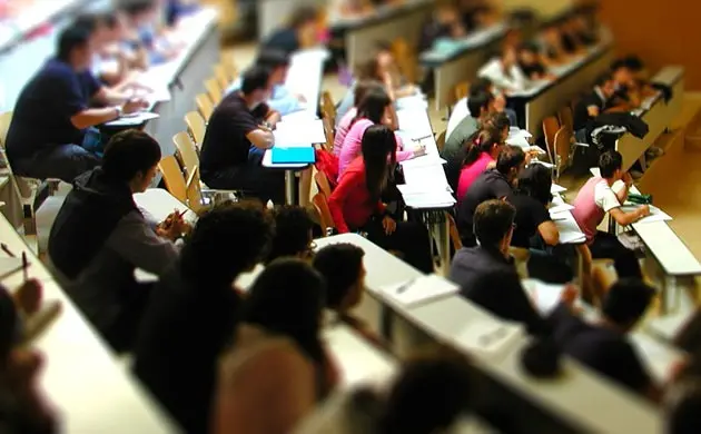 Esami orali: mezzogiorno l'ora giusta per passarli