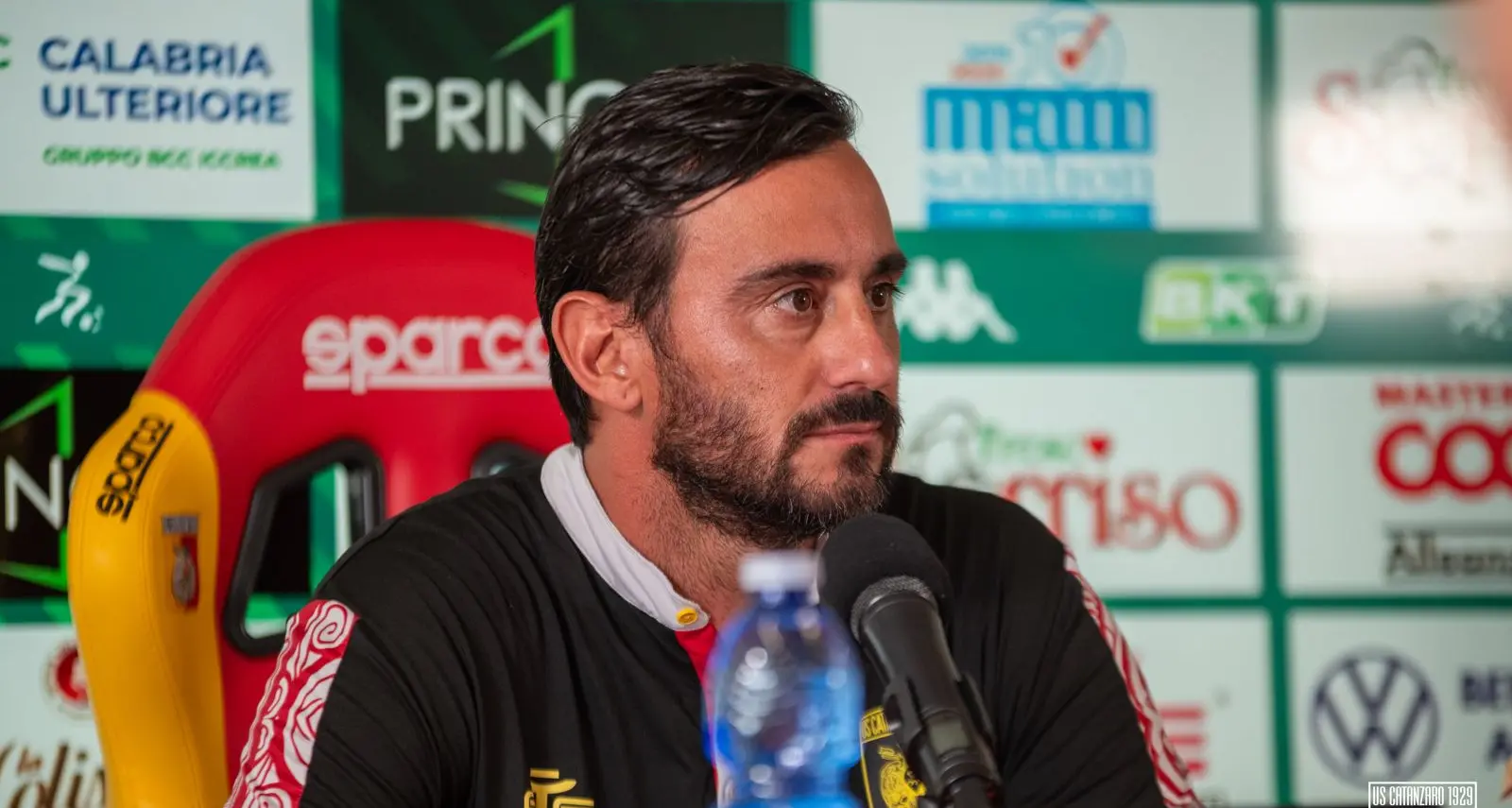 Spezia-Catanzaro, Aquilani alla vigilia: «Serve entusiasmo e coraggio, ma anche più qualità nei duelli»\n