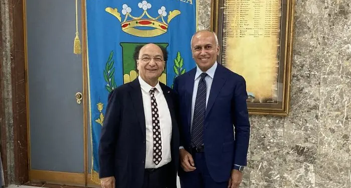 Cosenza Salernitana, la società rossoblù apre le porte del Marulla alle istituzioni locali\n