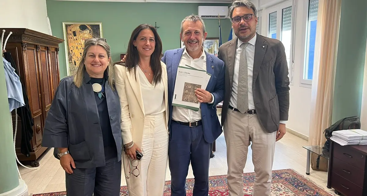 Emergenza carceri, il presidente della camera penale di Catanzaro al sottosegretario Delmastro: «Rischiano di diventare discariche sociali»\n