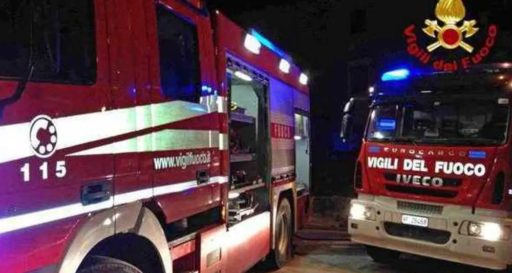 Incendio a San Gregorio d’Ippona, serbatoio di Gpl\u00A0danneggiato: evacuate alcune abitazioni\n