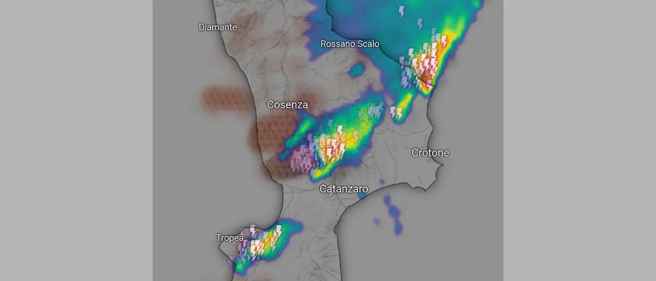 La pioggia è arrivata in Calabria, precipitazioni intense nel Catanzarese e nel Cosentino\n