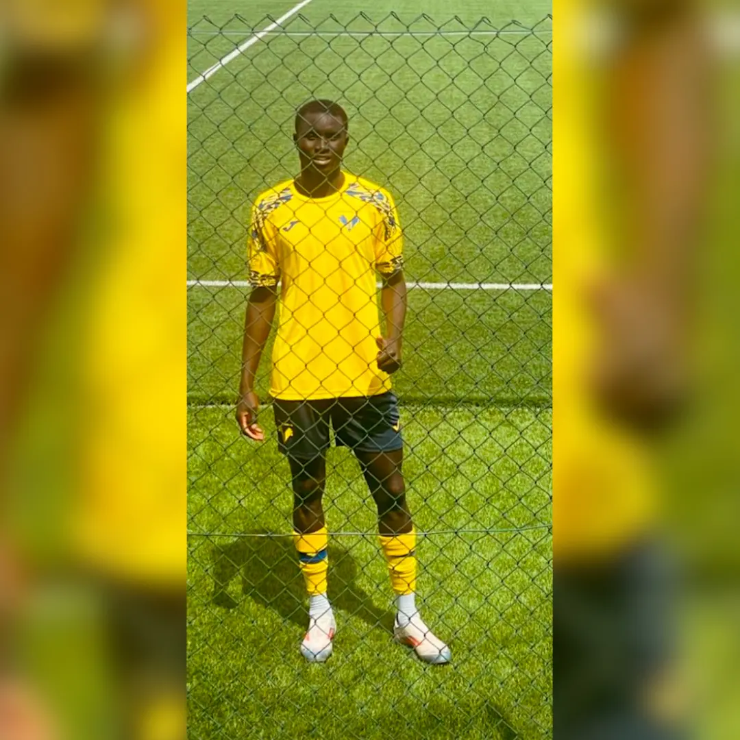 La favola di Ebrahima Jatta: dall’arrivo in barcone sulle coste calabresi al debutto in un club di Serie A\n