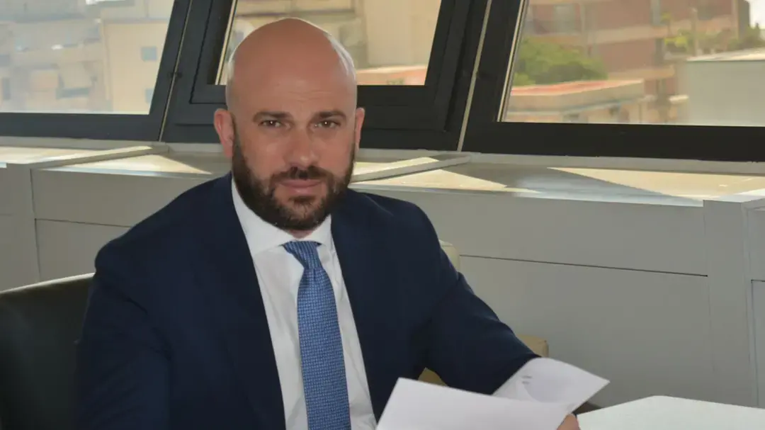 Sondaggi elettorali, Caputo risponde al Pd: «Da voi solo fango e zero argomentazioni. E Irto si imbosca»\n