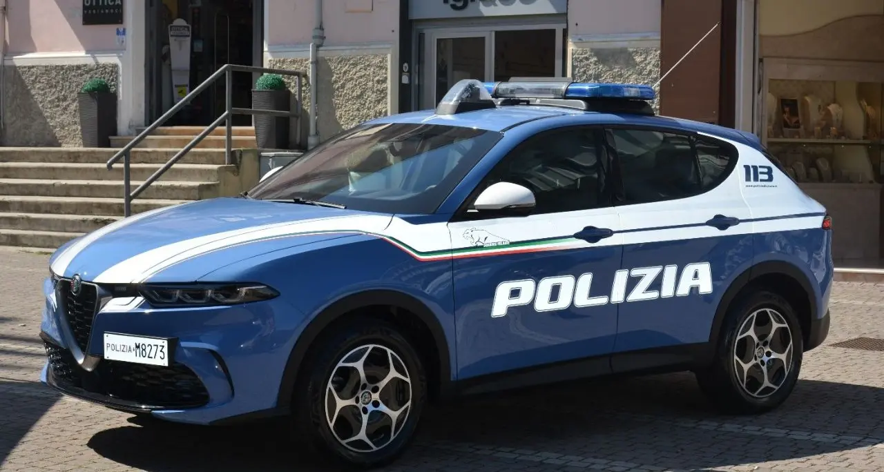 Persecuzioni e minacce all’ex compagno e ai suoi familiari, braccialetto elettronico per una donna di Crotone