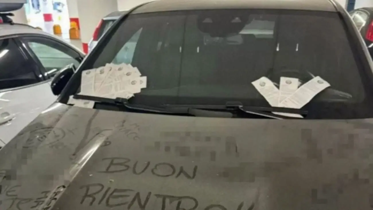 Il parcheggio furbo che costerà al proprietario un conto salato