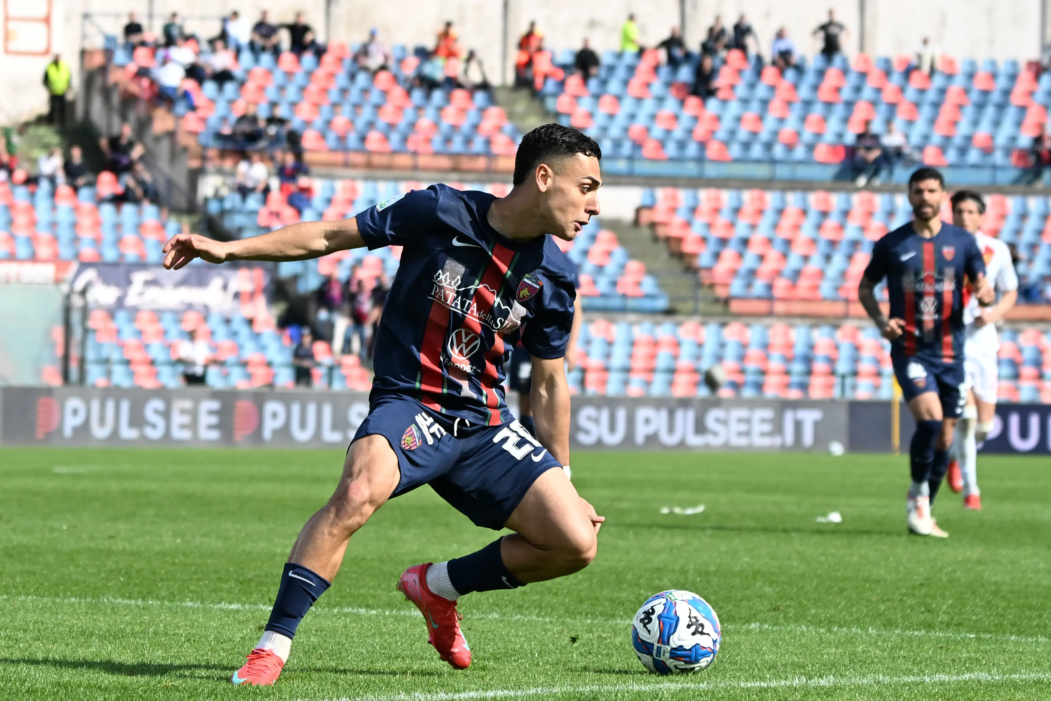 Calciomercato Cosenza, Rizzo Pinna verso l’Ascoli: affare in dirittura d'arrivo\n