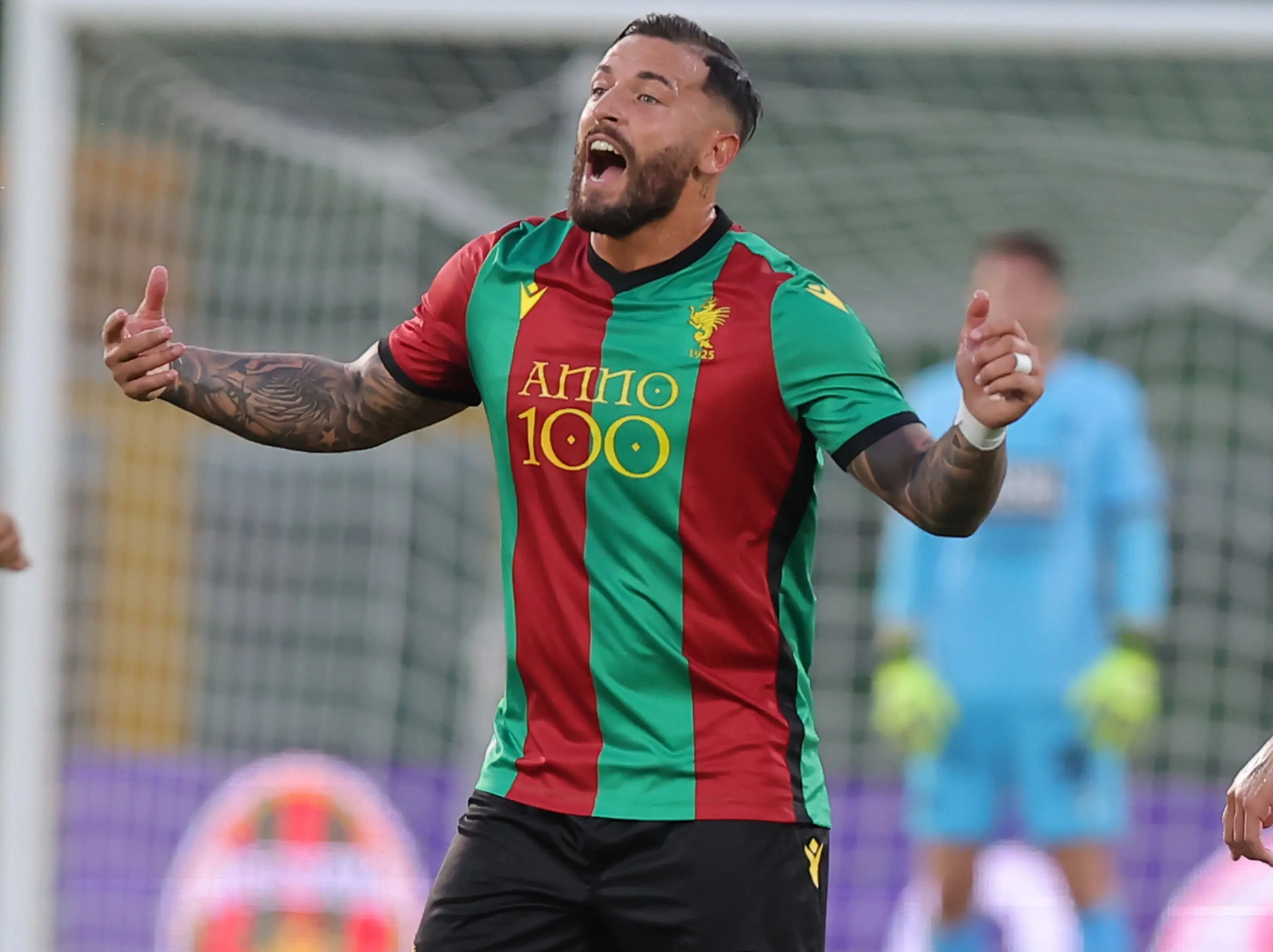 Cosenza, ore calde per Ferrante della Ternana: i lupi alla ricerca del centravanti