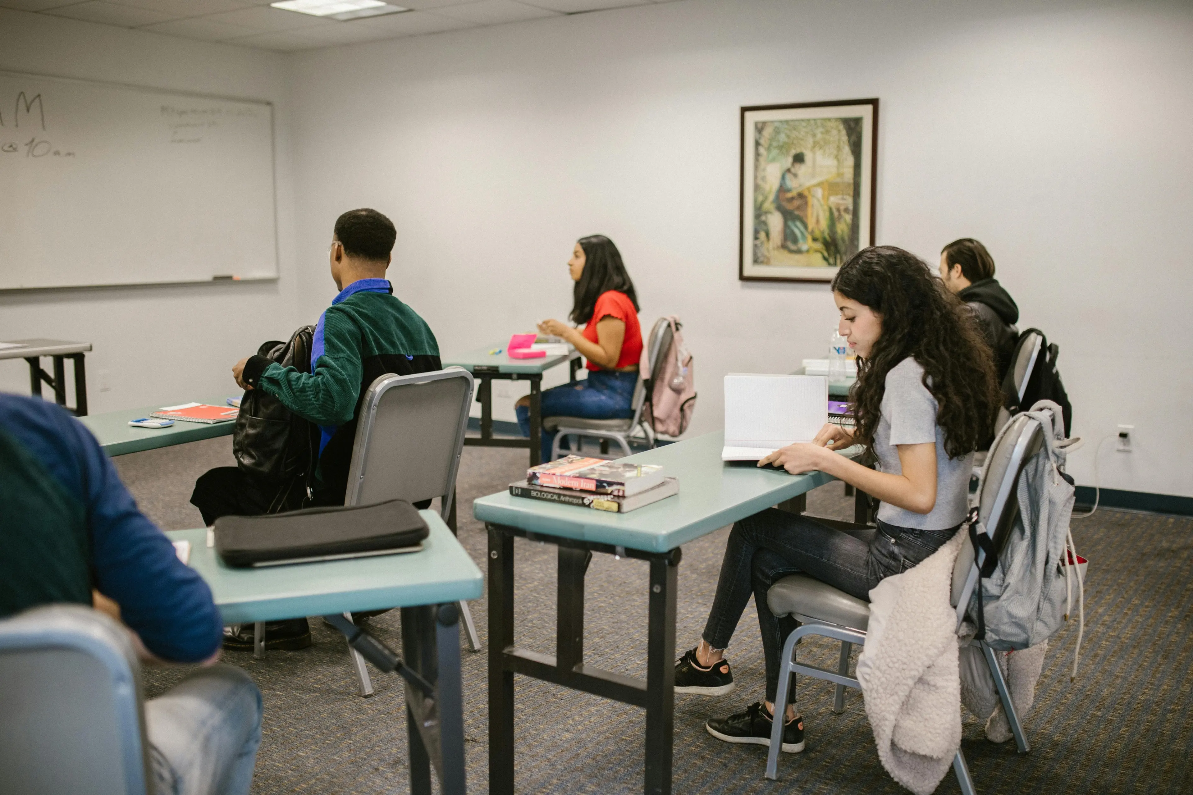 Università: quanto mi costi tra tasse, affitto e libri. Fino 15mila euro all’anno per un fuorisede: Catanzaro la provincia meno cara\n