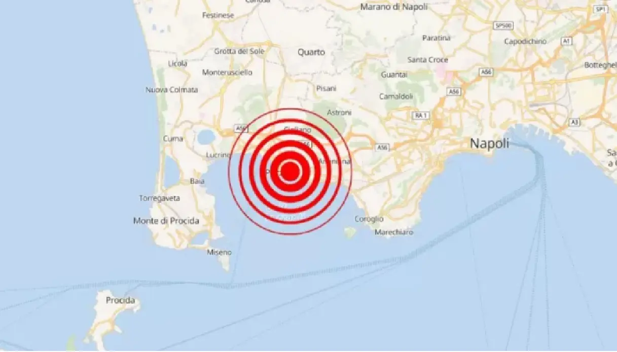 Terremoto ai Campi Flegrei, serie di scosse: la più forte di magnitudo 4\n