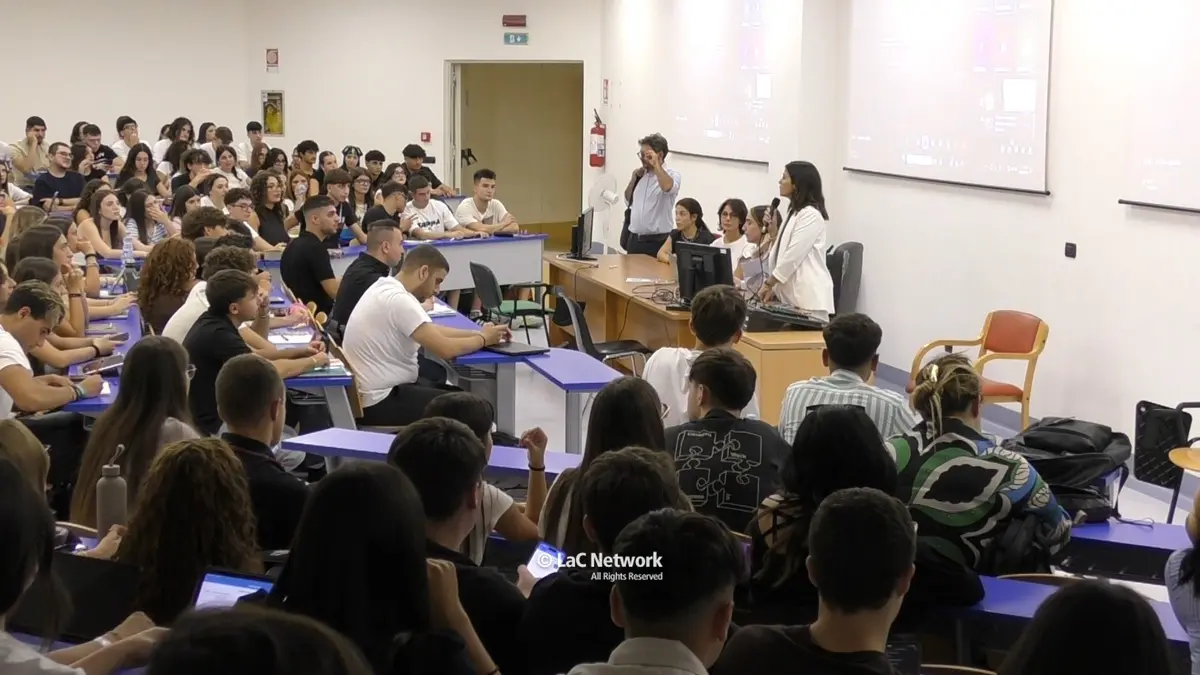 Medicina, al via il semestre filtro anche a Catanzaro per 1300 studenti: «Sei mesi in bilico ma ci metteremo alla prova»\n