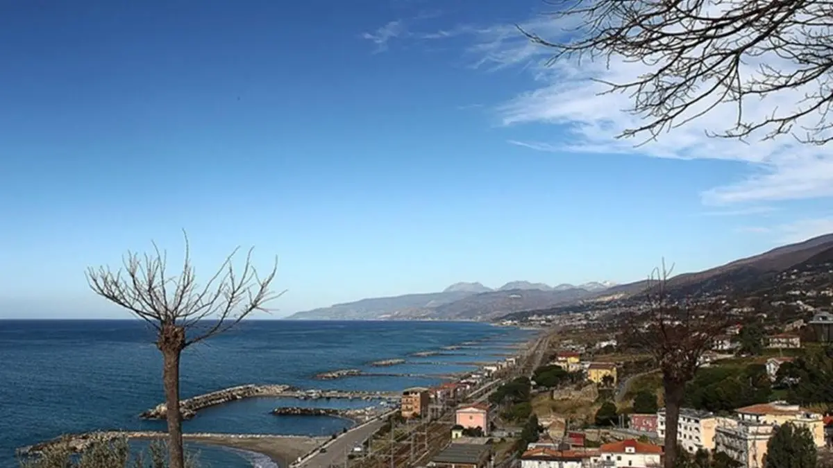 <p>San Lucido</p>\\n